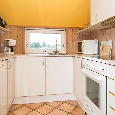 Four-bedroom In 9 Tatil Evi *